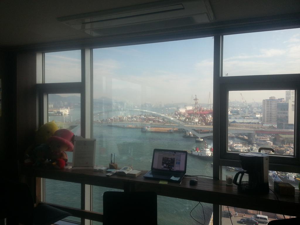 Albergue Aj House Ciudad Metropolitana de Ciudad Metropolitana de Busan Exterior foto