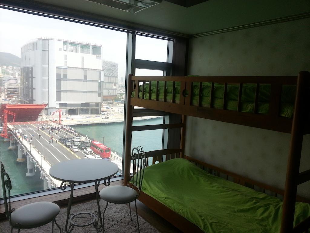 Albergue Aj House Ciudad Metropolitana de Ciudad Metropolitana de Busan Exterior foto