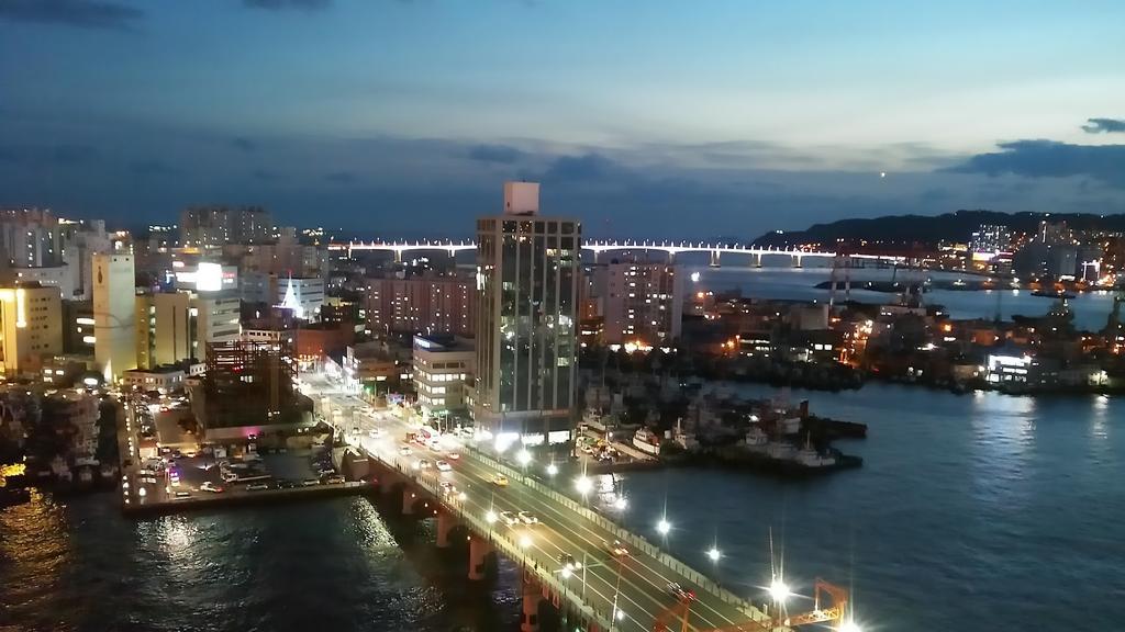Albergue Aj House Ciudad Metropolitana de Ciudad Metropolitana de Busan Exterior foto